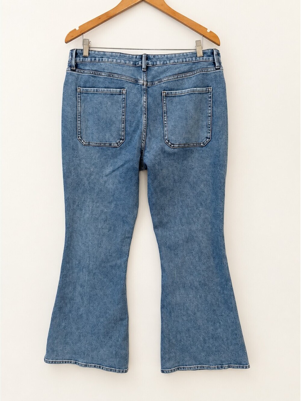 White House Black Market High-Rise Novelty Waistband Flare Jeans Size 14 - Picture 5 of 5